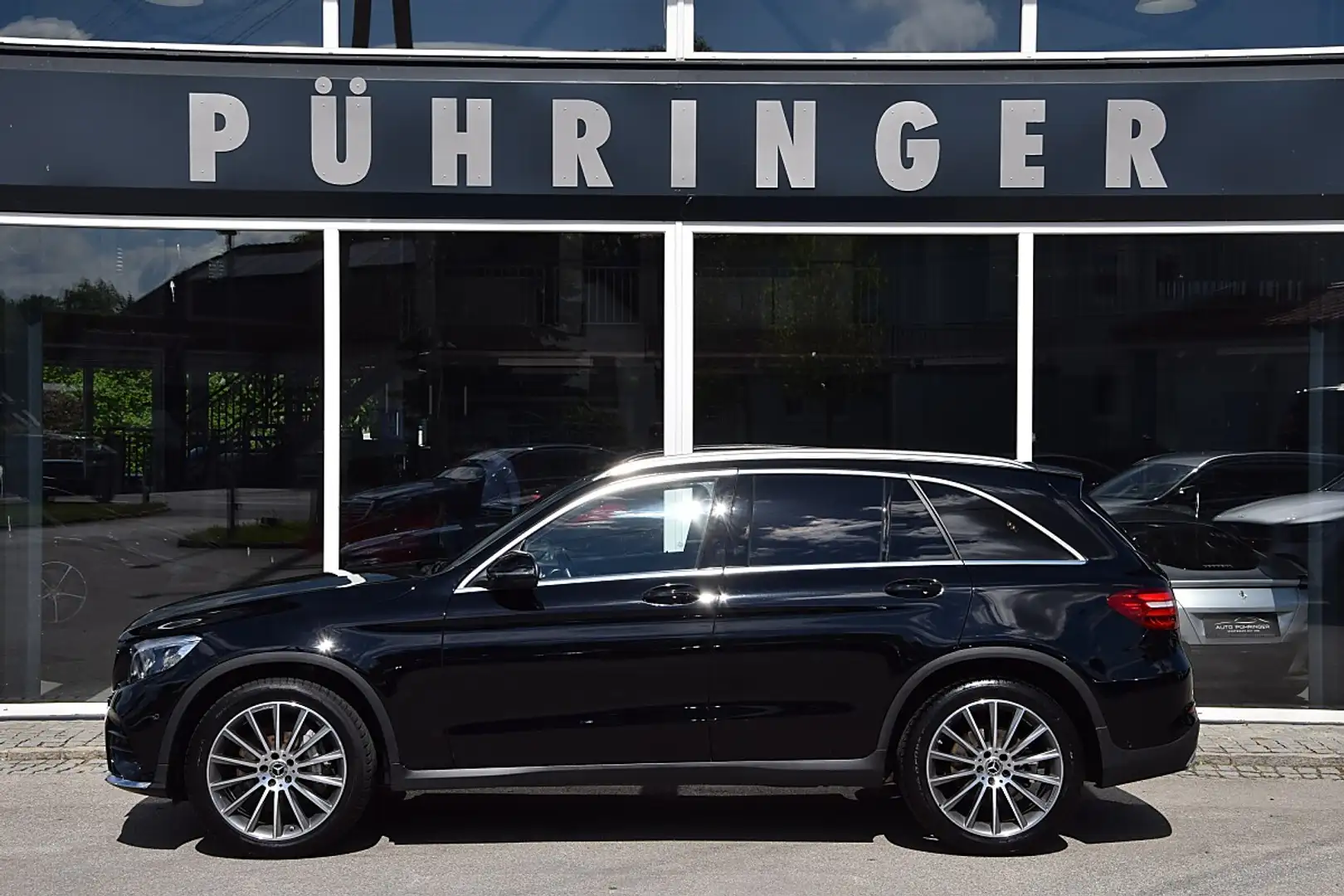 Mercedes-Benz GLC 250 d 4MATIC Aut. *AMG Line*Pano*Distronic*Kamera* Schwarz - 1