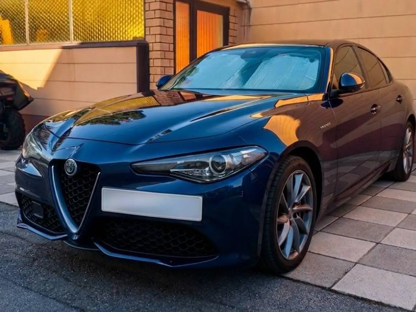 Alfa Romeo Giulia Giulia Veloce 2,0 280 AT AWD Veloce Blau - 1
