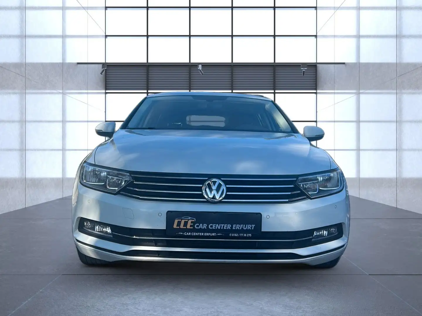 Volkswagen Passat Variant Comfortline Standheizung*Navi*ACC Weiß - 2