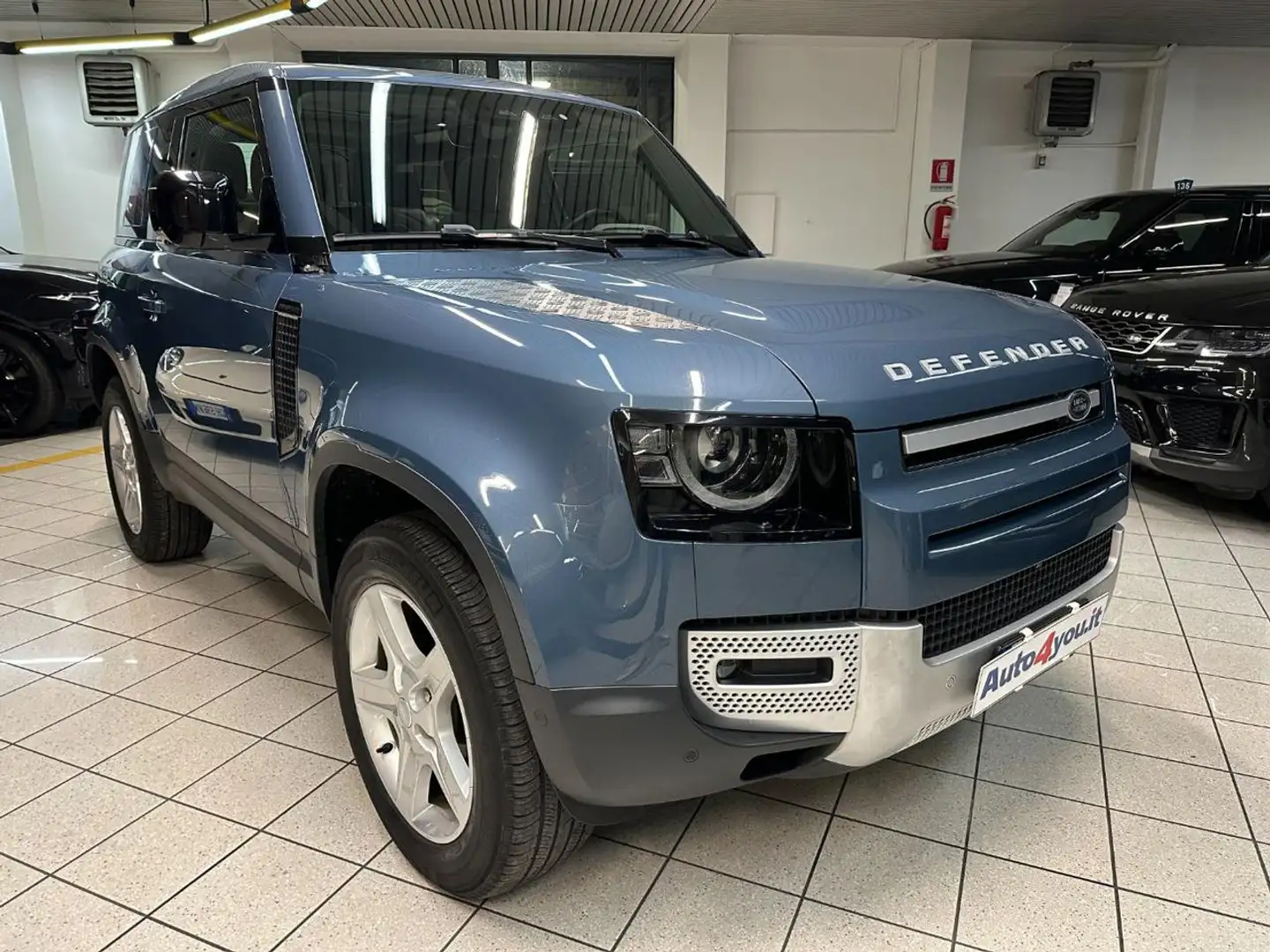 Land Rover Defender 90 2.0 300 CV AWD Auto SE Blau - 1