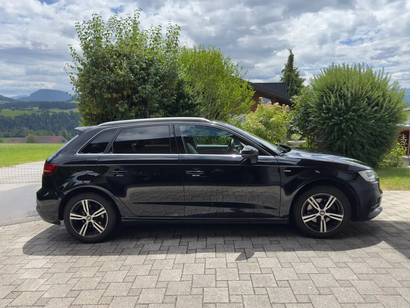 Audi A3 A3 SB 1,6 TDI Sportback S-line Schwarz - 2