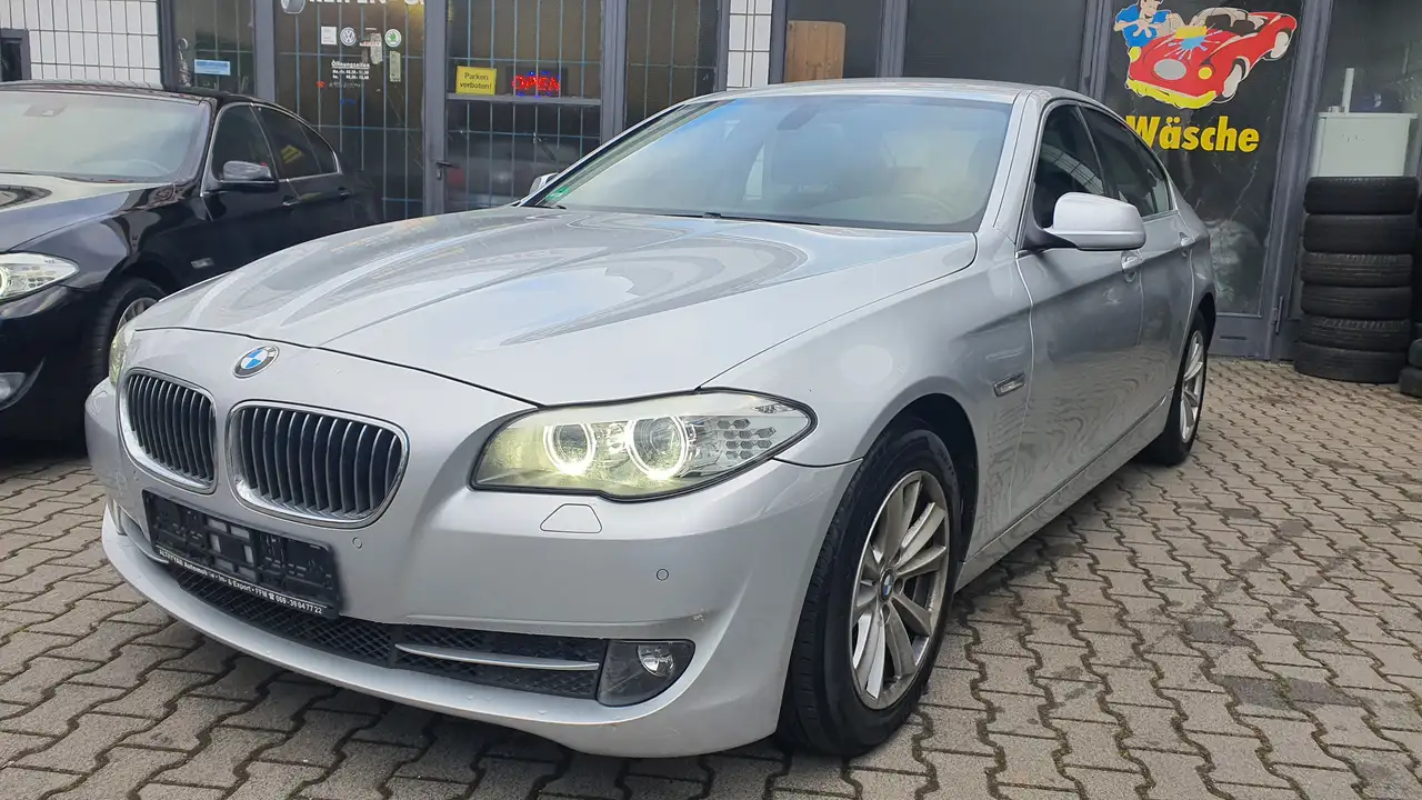 BMW 523