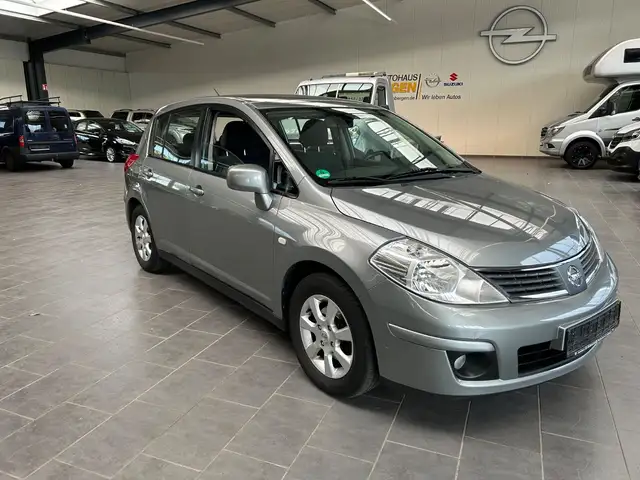 Nissan Tiida Acenta