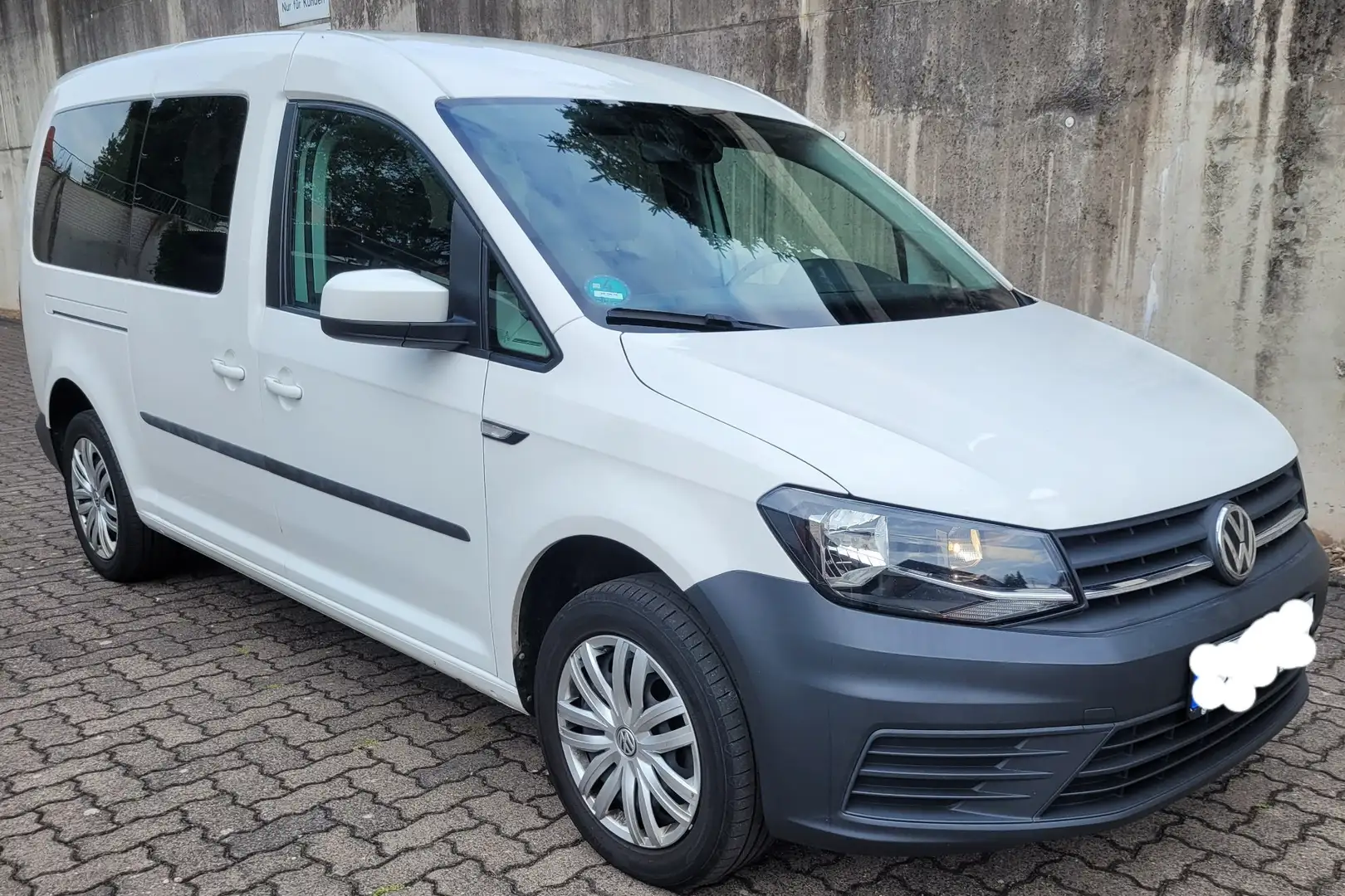 Volkswagen Caddy 2.0 TDI 5Sitzer Behindertengerecht Rollstuhlrampe - 2