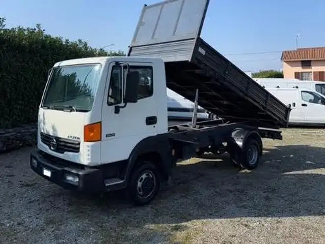 Nissan Interstar ATLEON