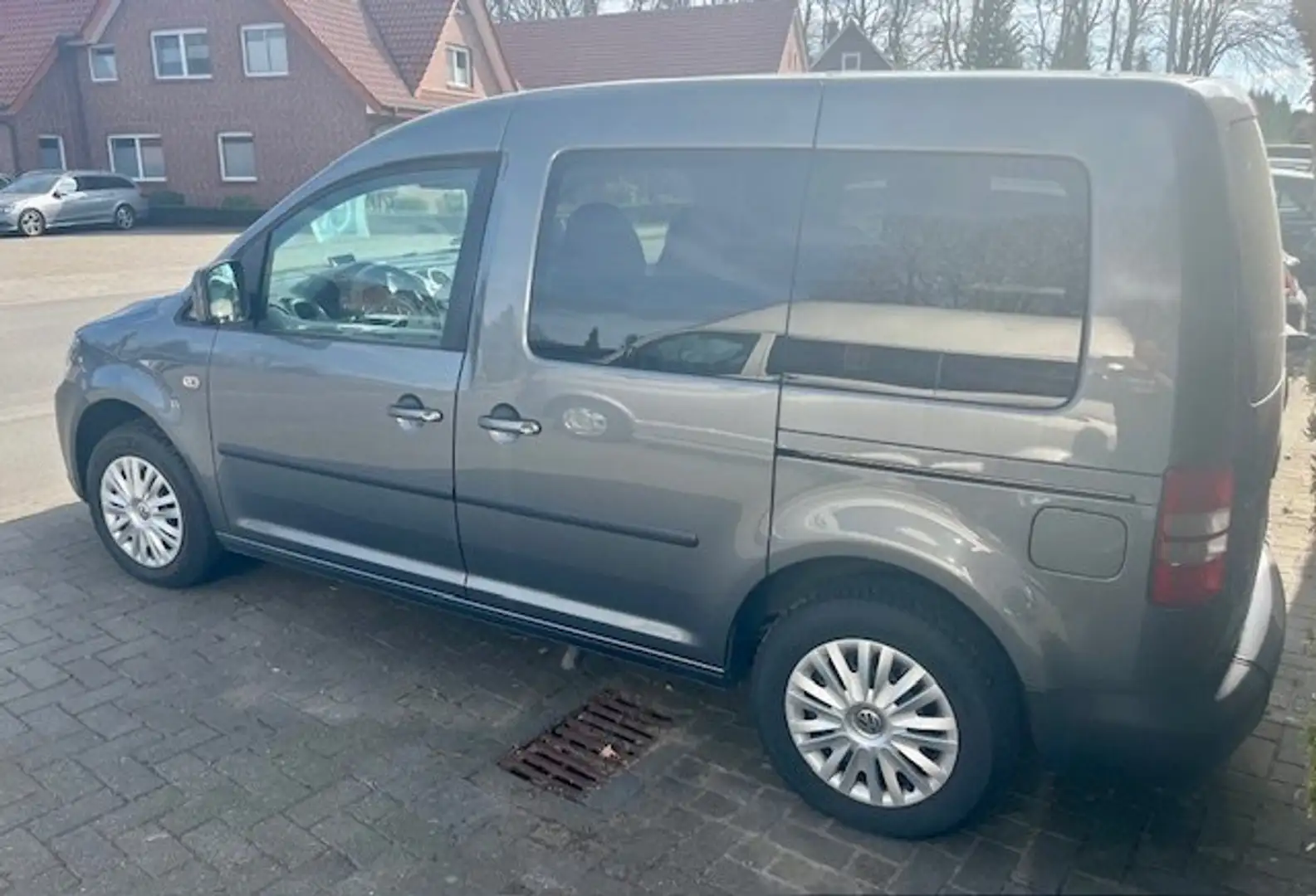 Volkswagen Caddy Trendline/Rollstuhlrampe Grau - 2