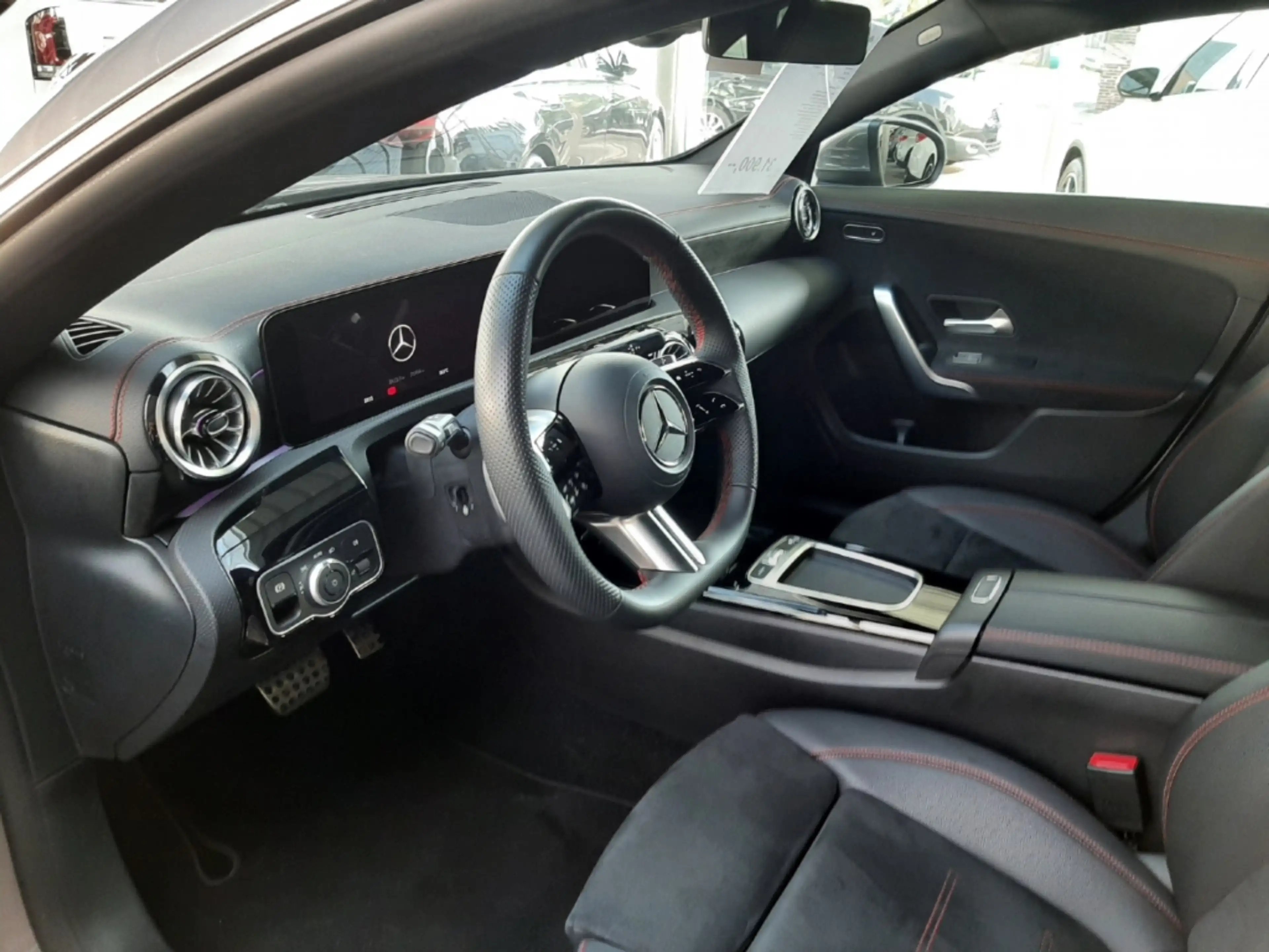 Mercedes-Benz CLA 180 AMG Line Advanced LED RFK — photo 8