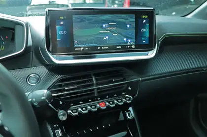 Annonce voiture d'occasion Peugeot e-208 - CARADIZE
