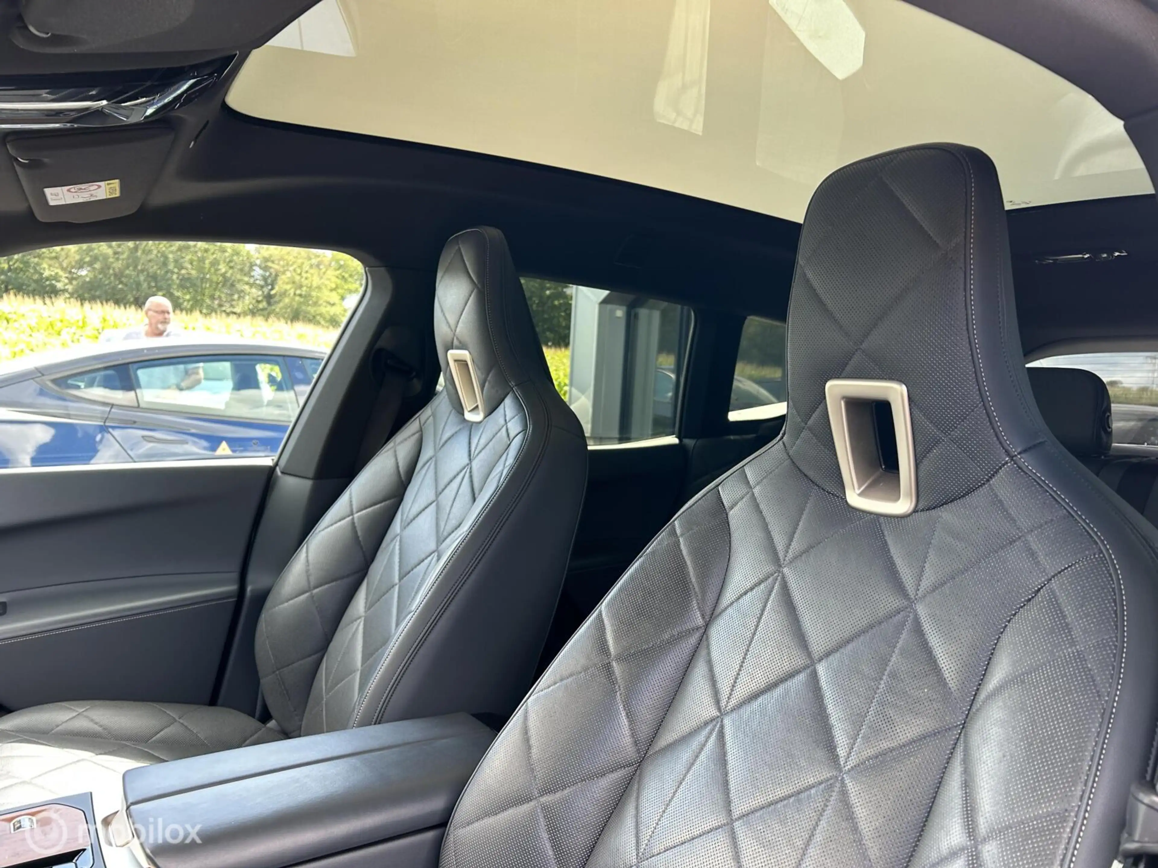 BMW iX xDrive40 High Executive Pano Harman/Kardon Trekhaa — photo 9