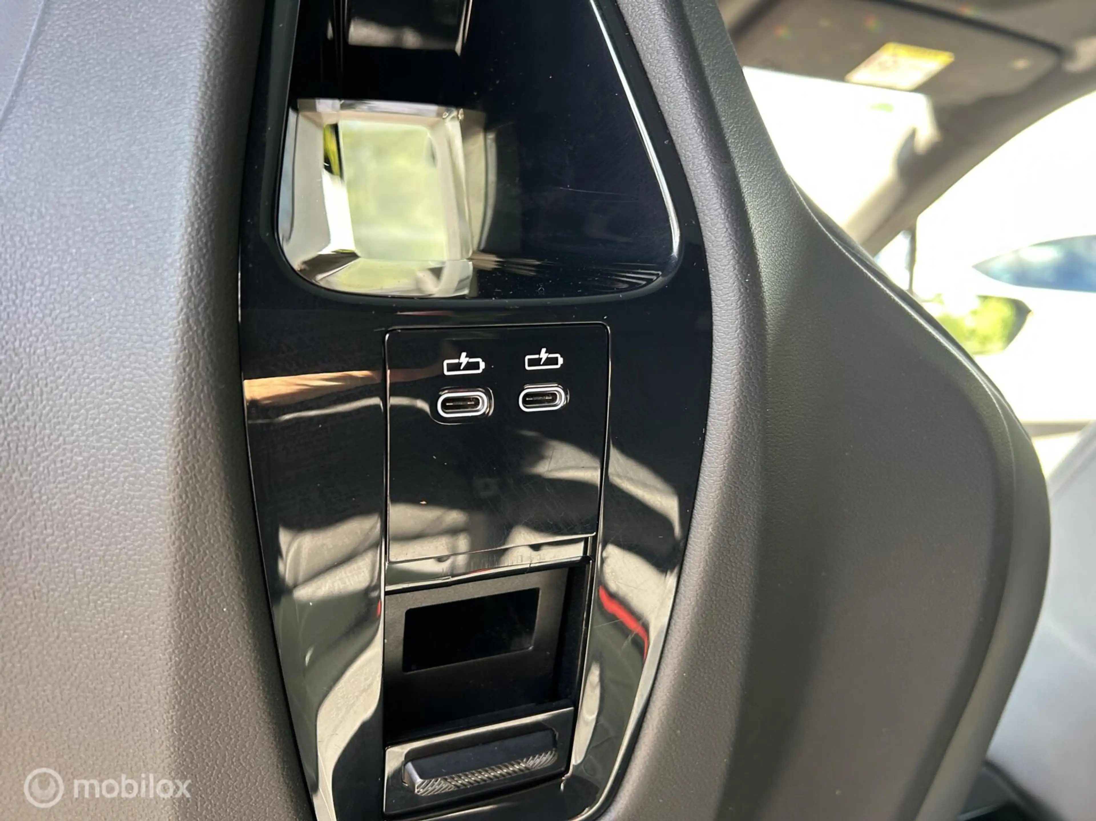 BMW iX xDrive40 High Executive Pano Harman/Kardon Trekhaa — photo 24