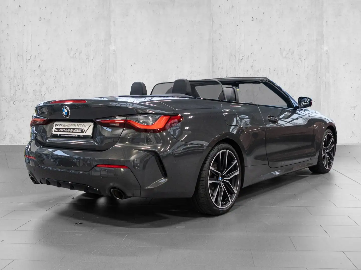 BMW 420 i Cabrio M Sport Aut. HUD,LHZ,SHZ,Nackenwärmer,DA, Grijs - 2