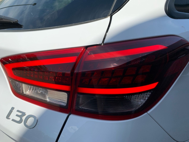 Hyundai i30 Kombi 1.5 T-GDI Advantage Mild-Hybrid Panora — photo 14