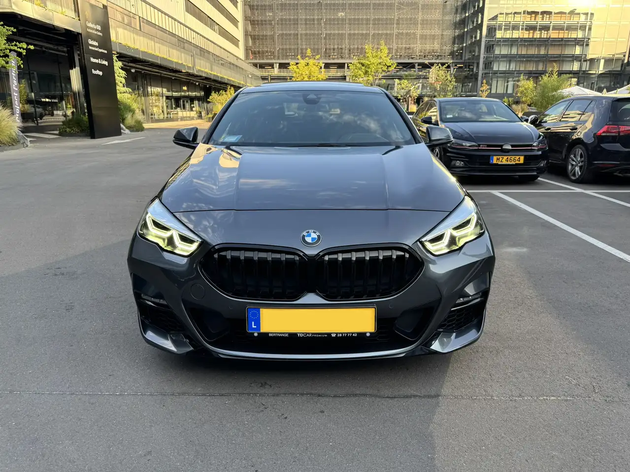 BMW 218