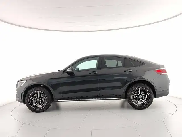 Mercedes-Benz GLC view 2