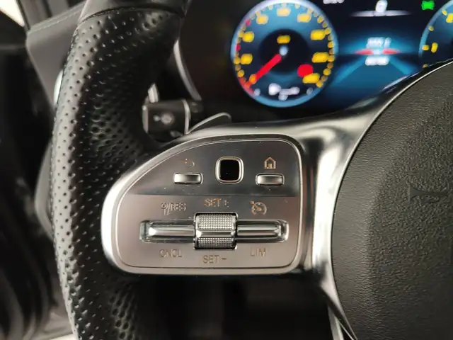 Mercedes-Benz GLC view 15