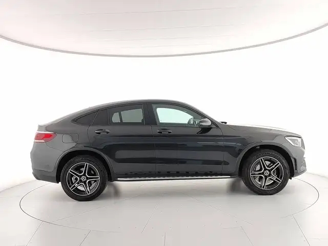 Mercedes-Benz GLC view 7