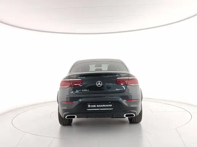 Mercedes-Benz GLC view 4