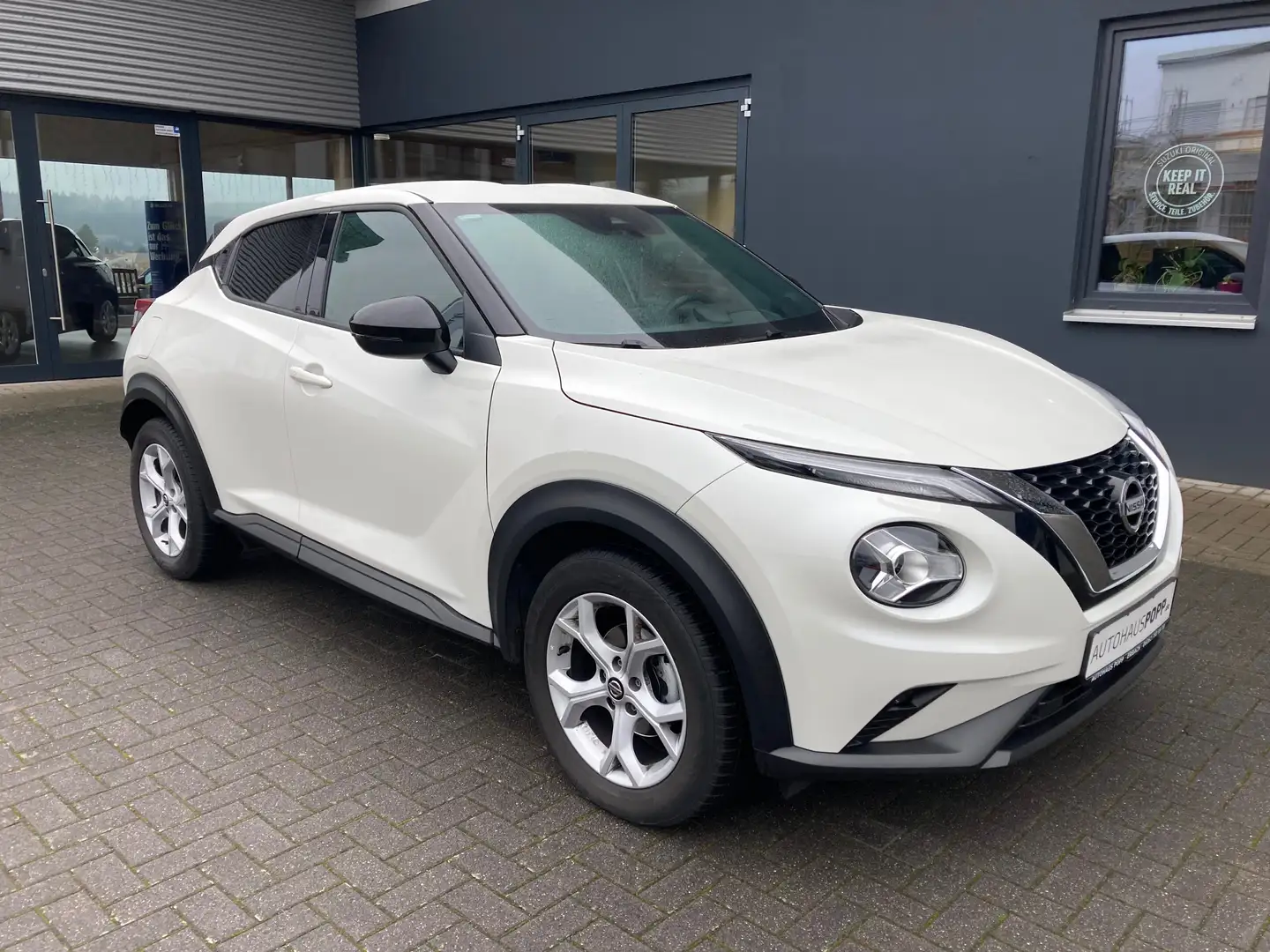 Nissan Juke Juke 1.0 DIG-T N-Connecta Weiß - 2