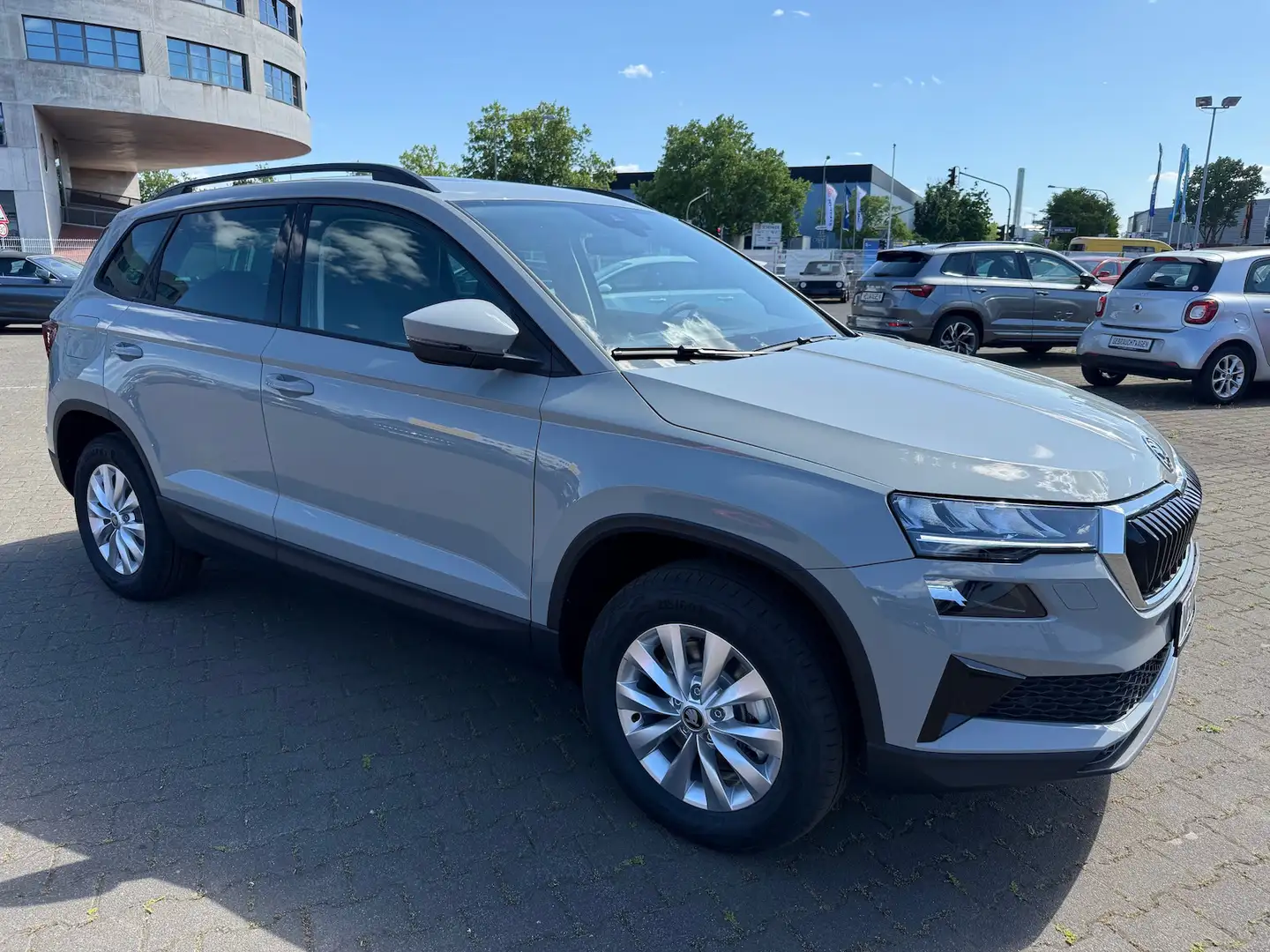 Skoda Karoq 1.5 TSI DSG Selection/Panorama/Kamera Gris - 2