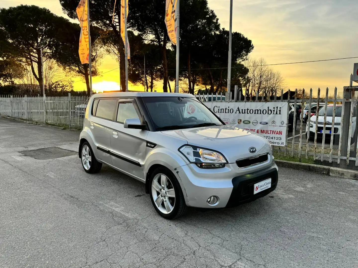 Kia Soul Soul 1.6 crdi 16v vgt Cool Argento - 1