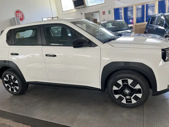 Fiat Grande Panda view 3