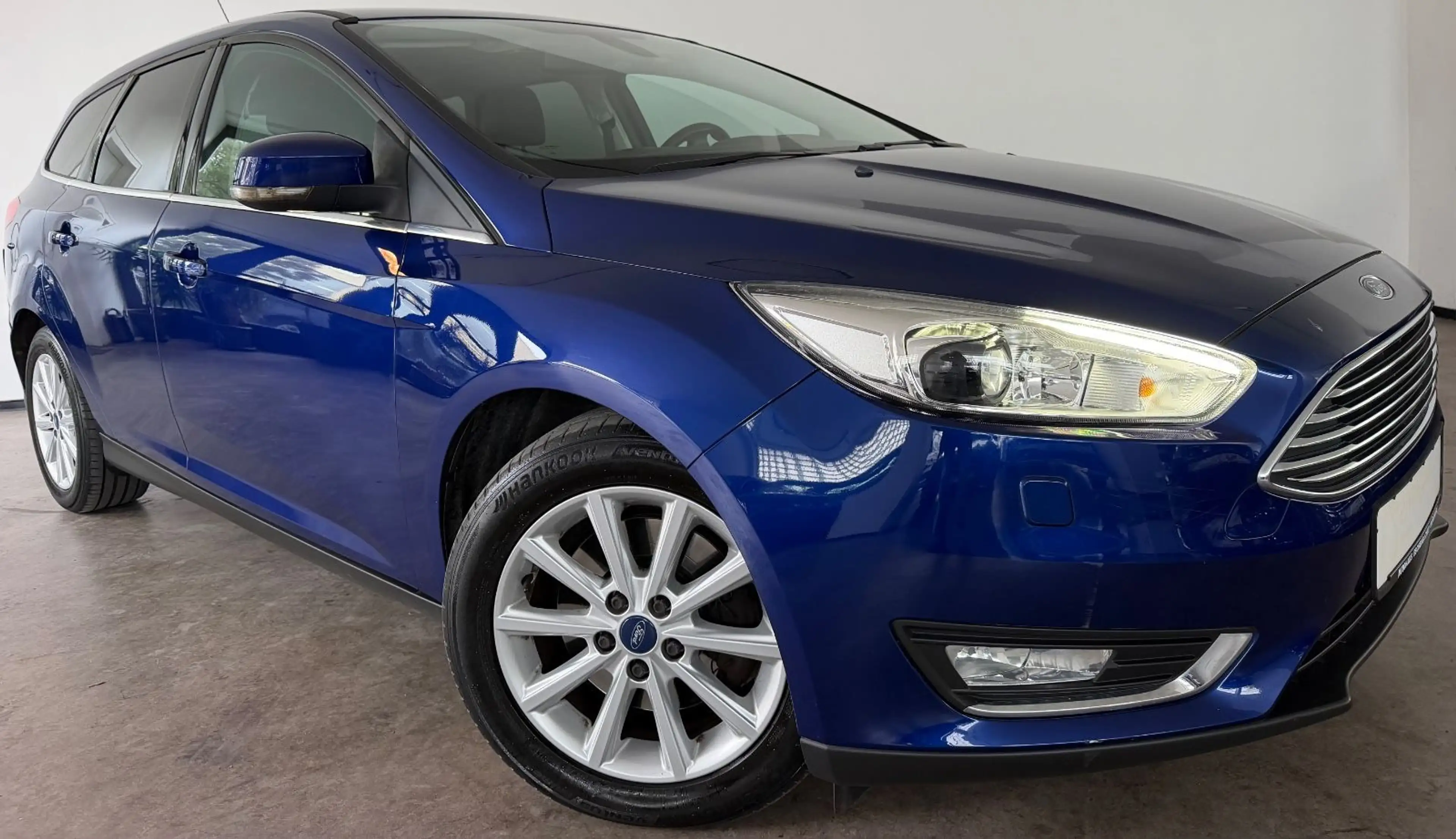 Ford Focus Turnier Titanium 2.Hd Temp AHK PDC Keyless