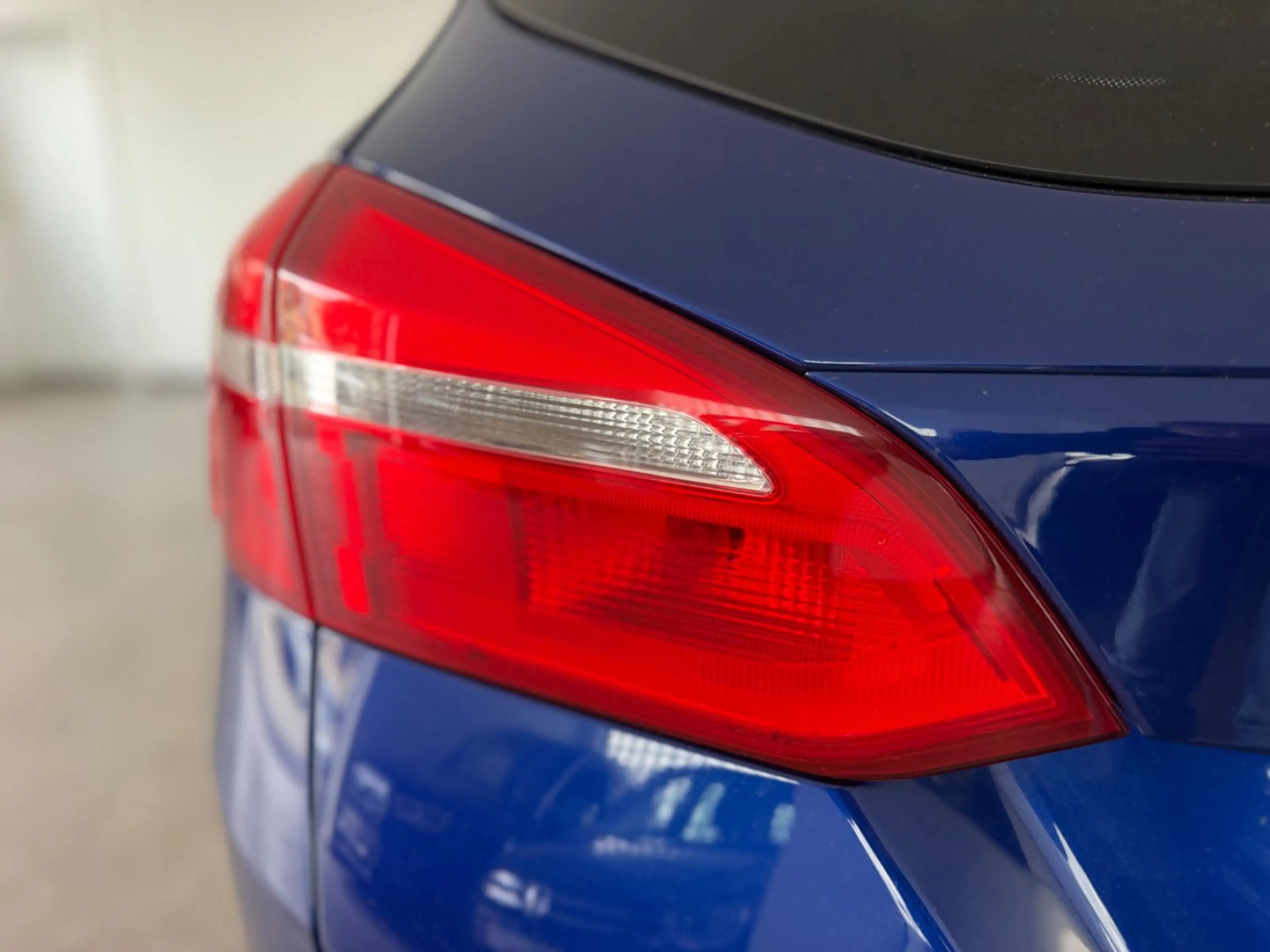 Ford Focus Turnier Titanium 2.Hd Temp AHK PDC Keyless — photo 13