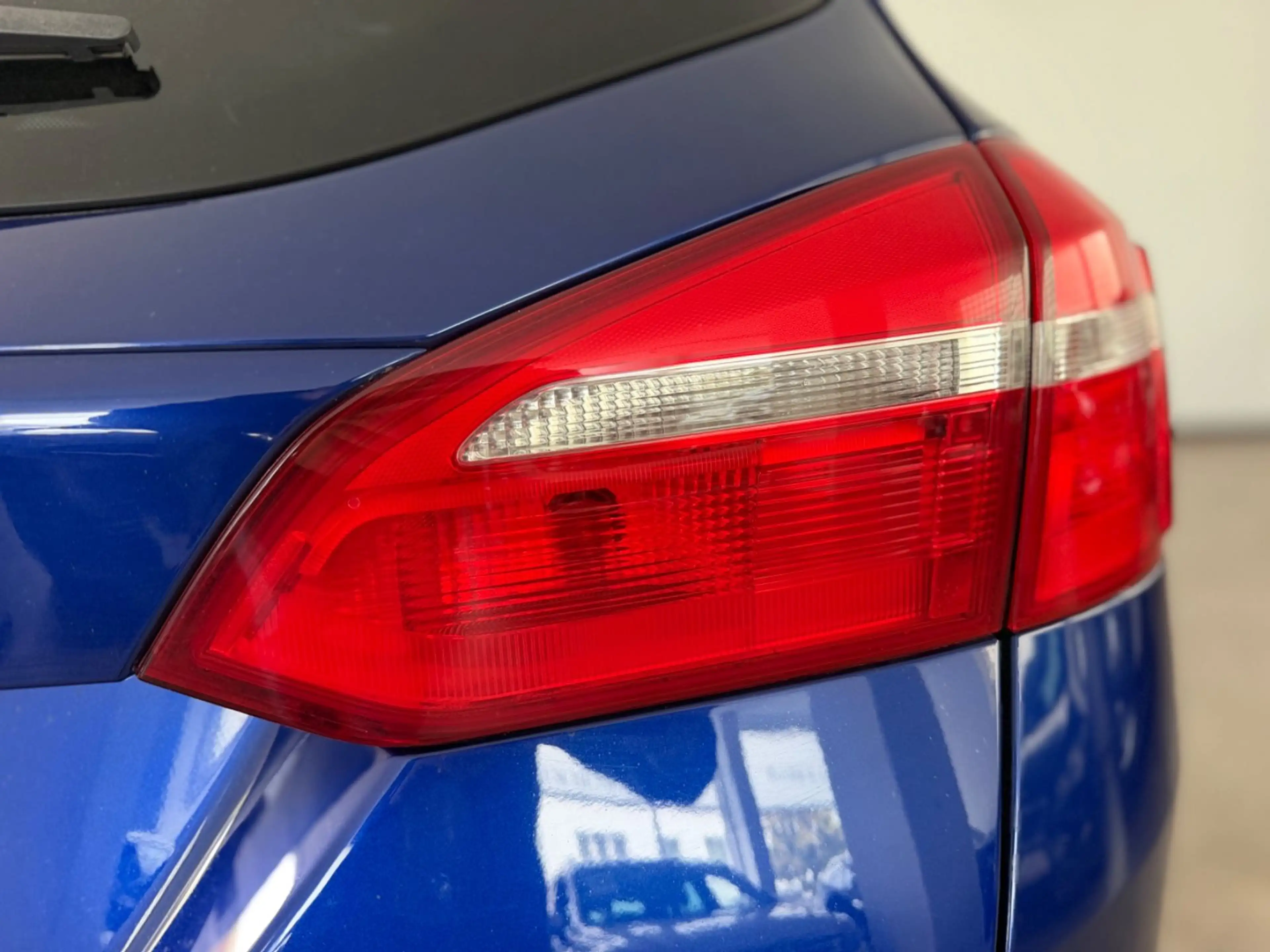 Ford Focus Turnier Titanium 2.Hd Temp AHK PDC Keyless — photo 14
