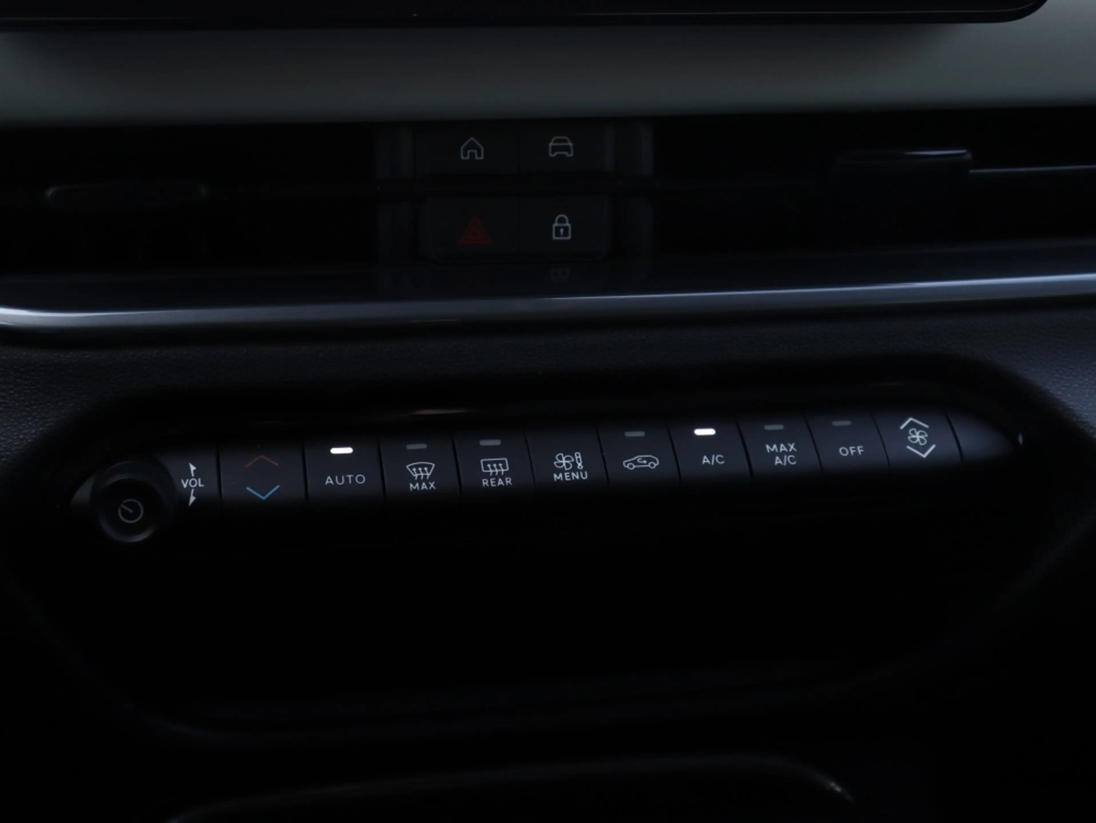 Fiat 600 1.2 Hybrid 110 PK La Prima | Navi | Camera | Carpl — photo 12