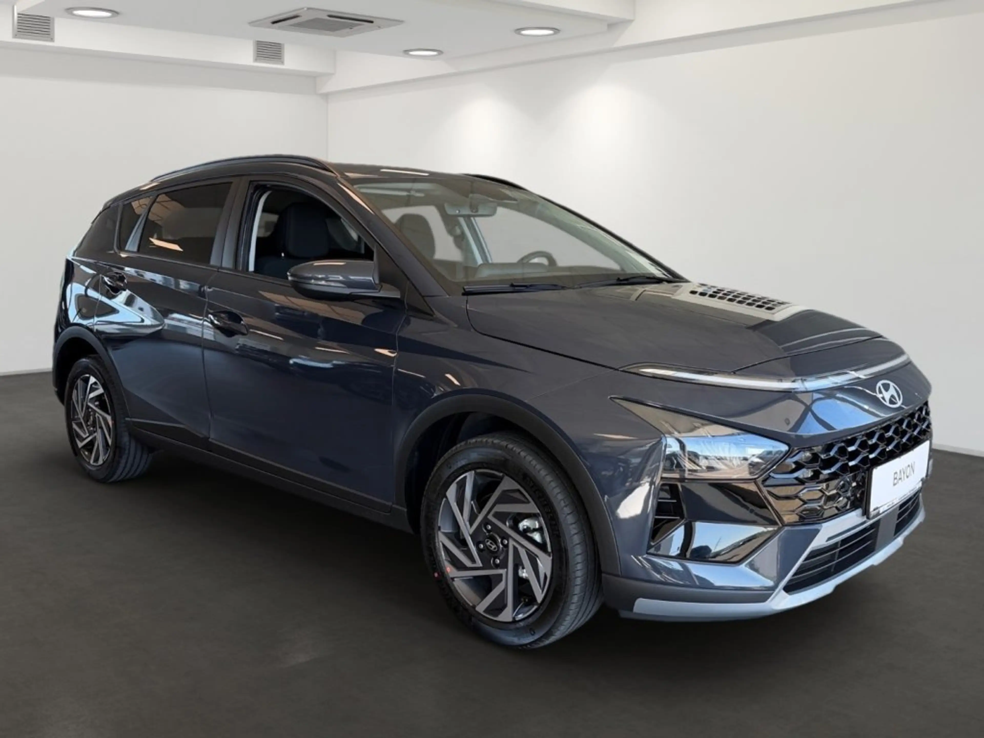 Hyundai BAYON GO Plus 1.0 T-GDI DCT y6bu2-PP4 — photo 2