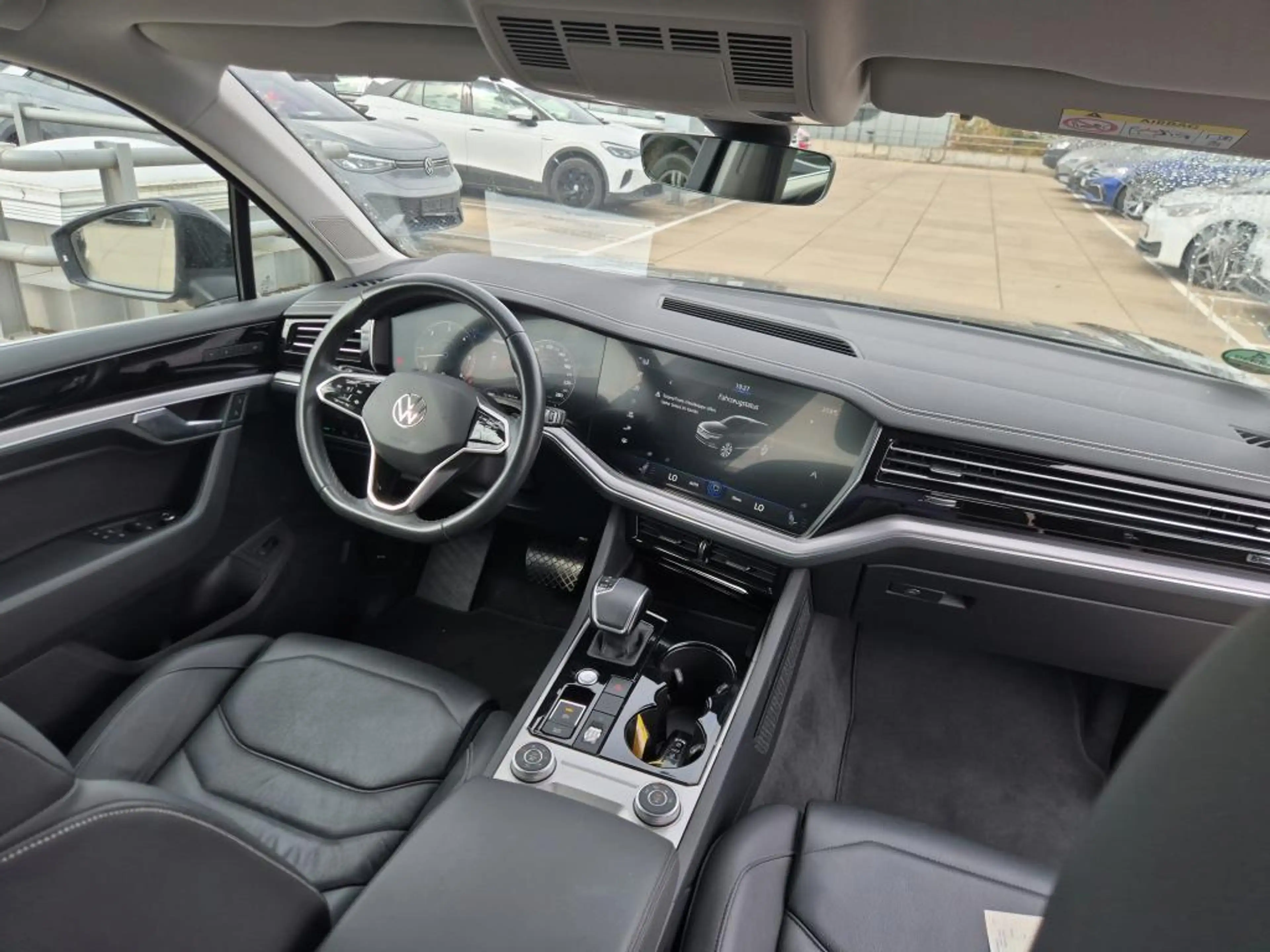 Volkswagen Touareg Elegance 4MO*KEYL.*LUFTFED.*STHZ*ALLRADL — photo 5