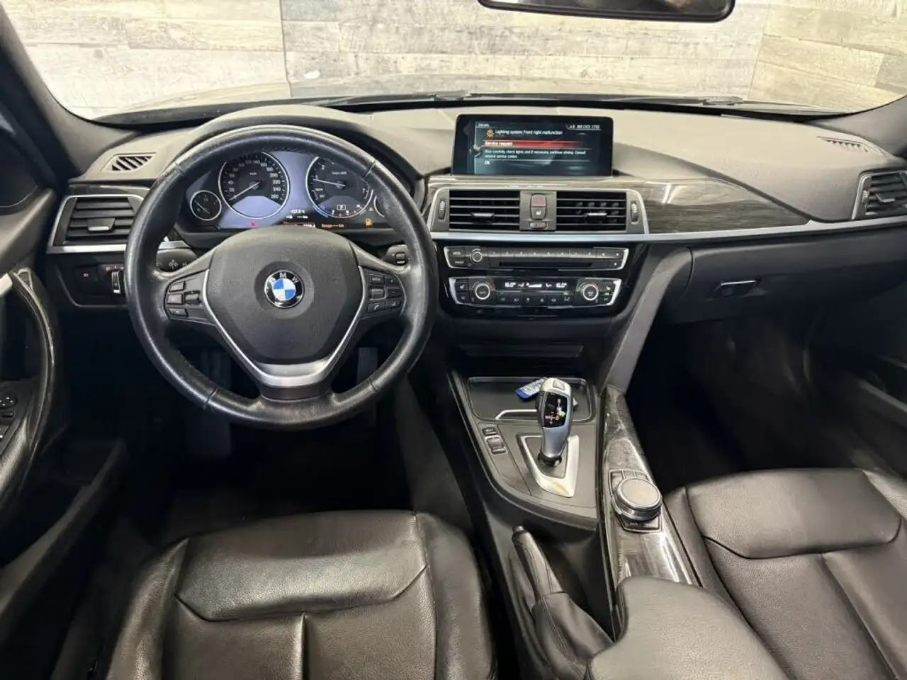 BMW 3 Series photo BMW 3 Series