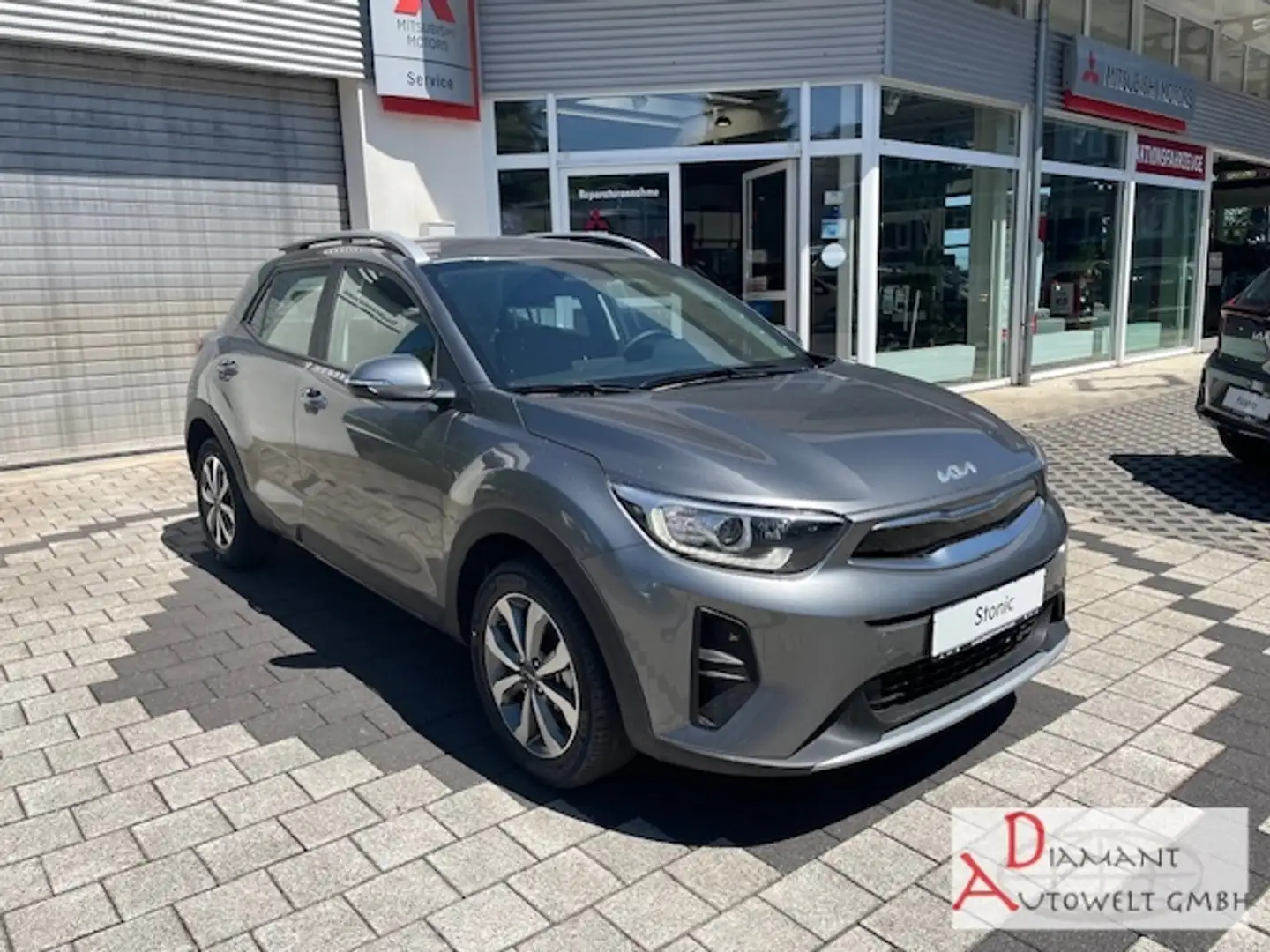 Kia Stonic 1.0T 100 VISION STD mit Rückfahrkamera Gris - 2