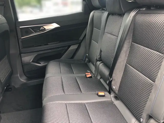 Renault Espace ESPACE Esprit Alpine E-Tech Full Hybrid 200 5-Sitzer (MY25) Ansicht 10