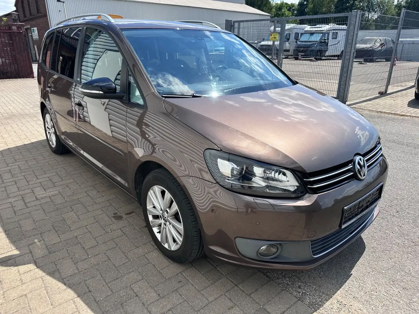 Volkswagen Touran Style/Automatik,AHK/Alu Bruin - 1