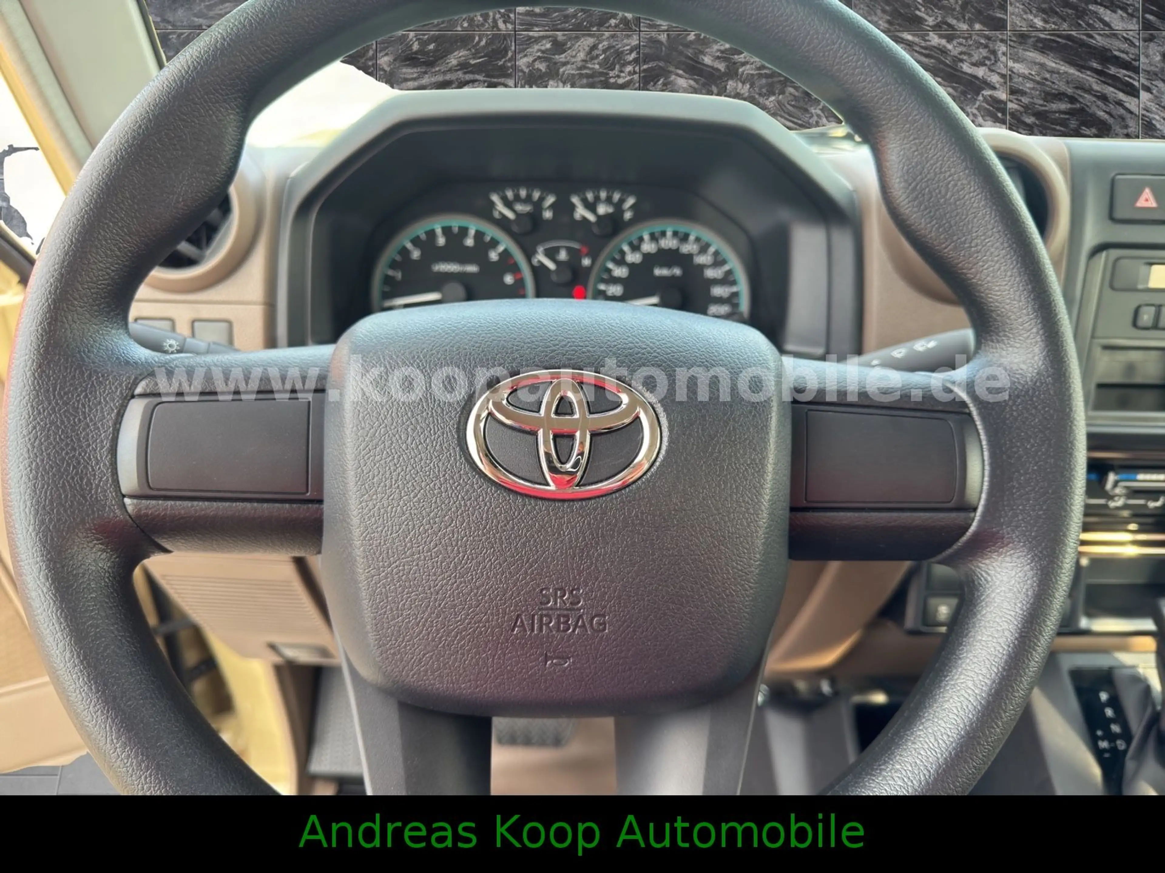 Toyota Land Cruiser GRJ 79 DC LX 40th Automatik SOFORT — photo 12