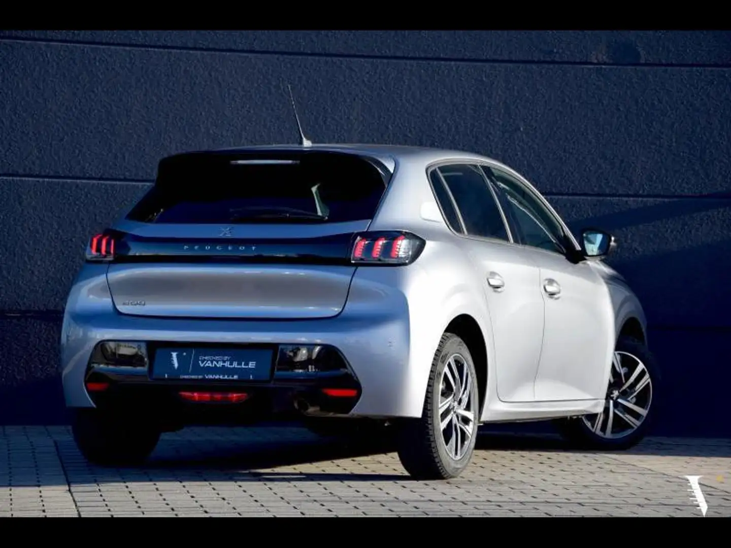 Peugeot 208 CARPLAY | KEYLESS | CAMERA Grijs - 2