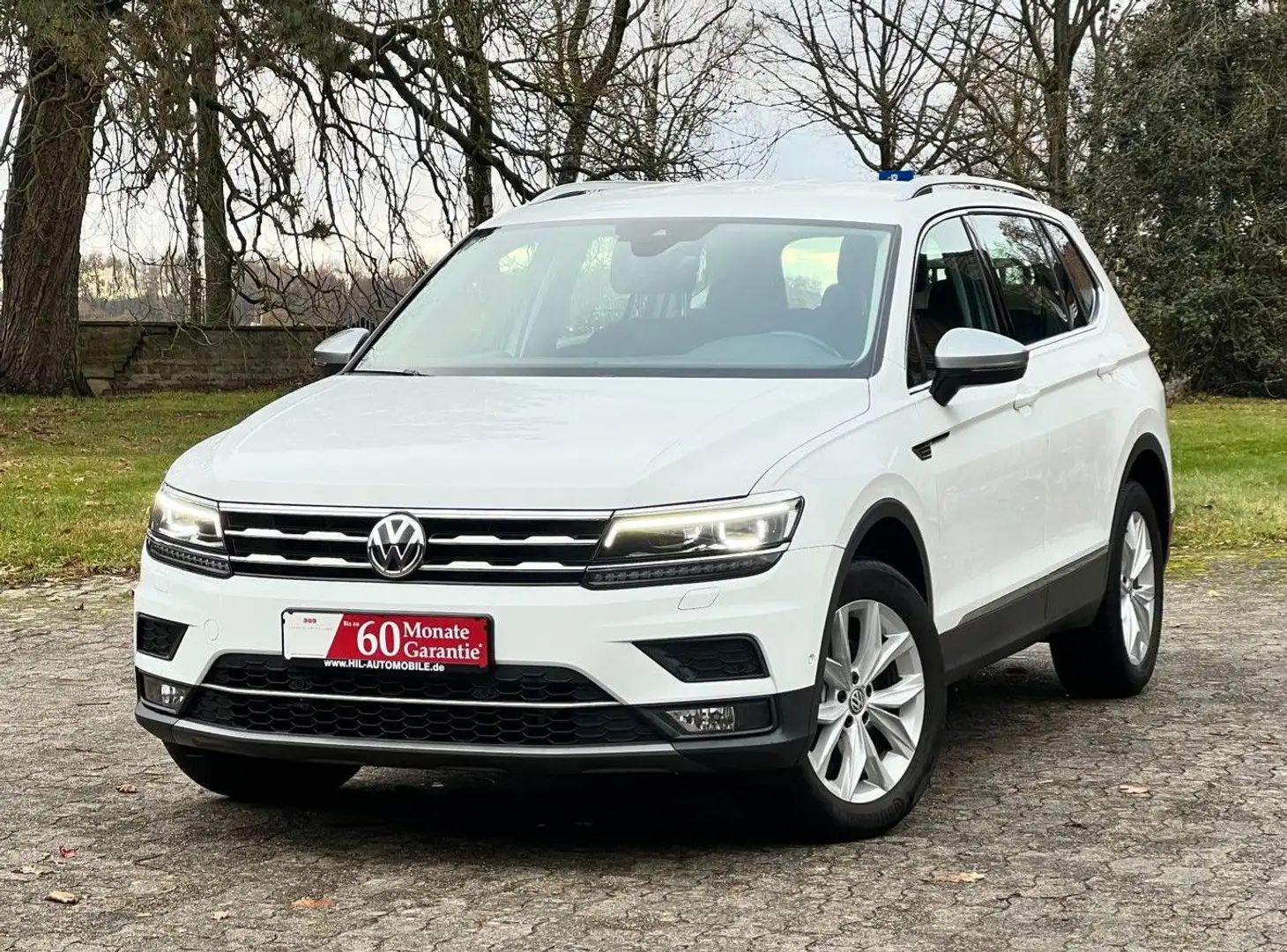 Volkswagen Tiguan Allspace Highline *7 Sitzer* Weiß - 2