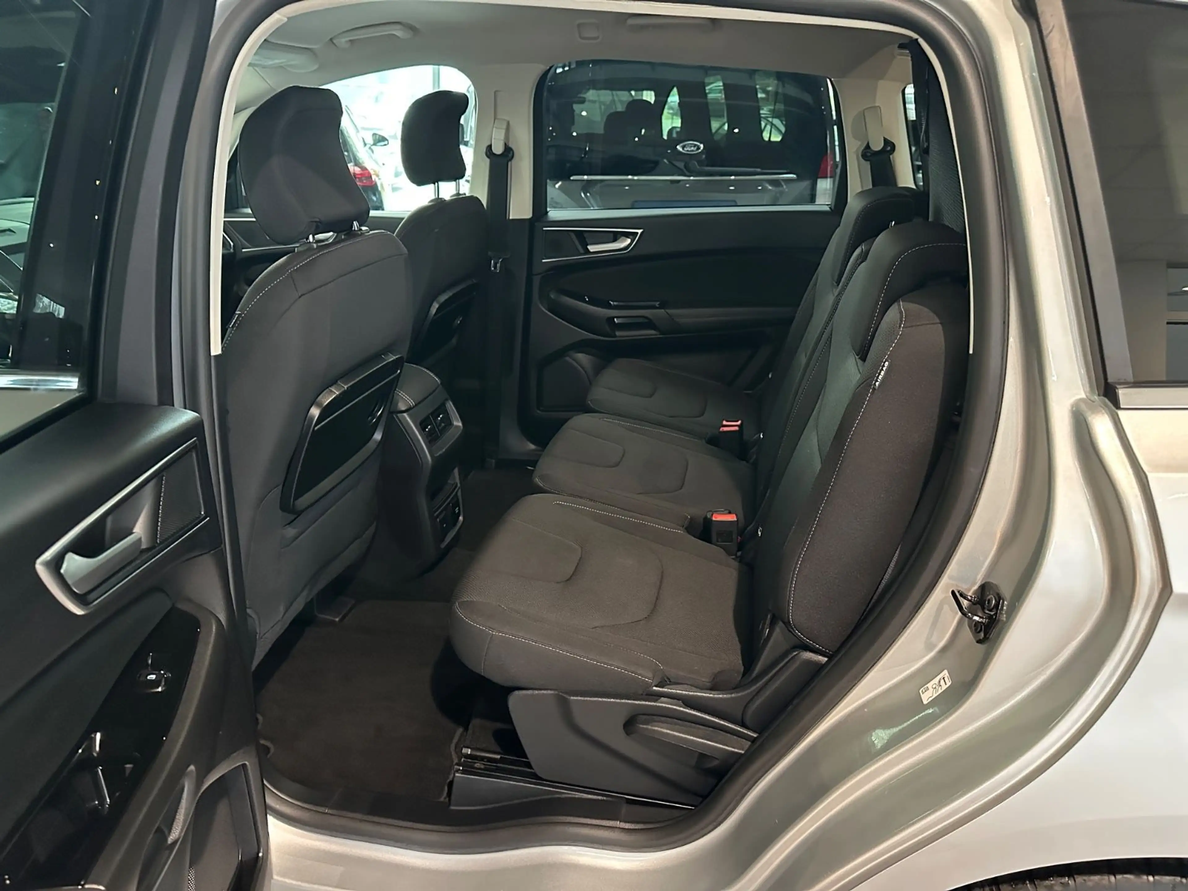 Ford S-Max S-MAX Titanium 2.0 #AUTOMATIK #KAMERA #NAVI #DAB — photo 14