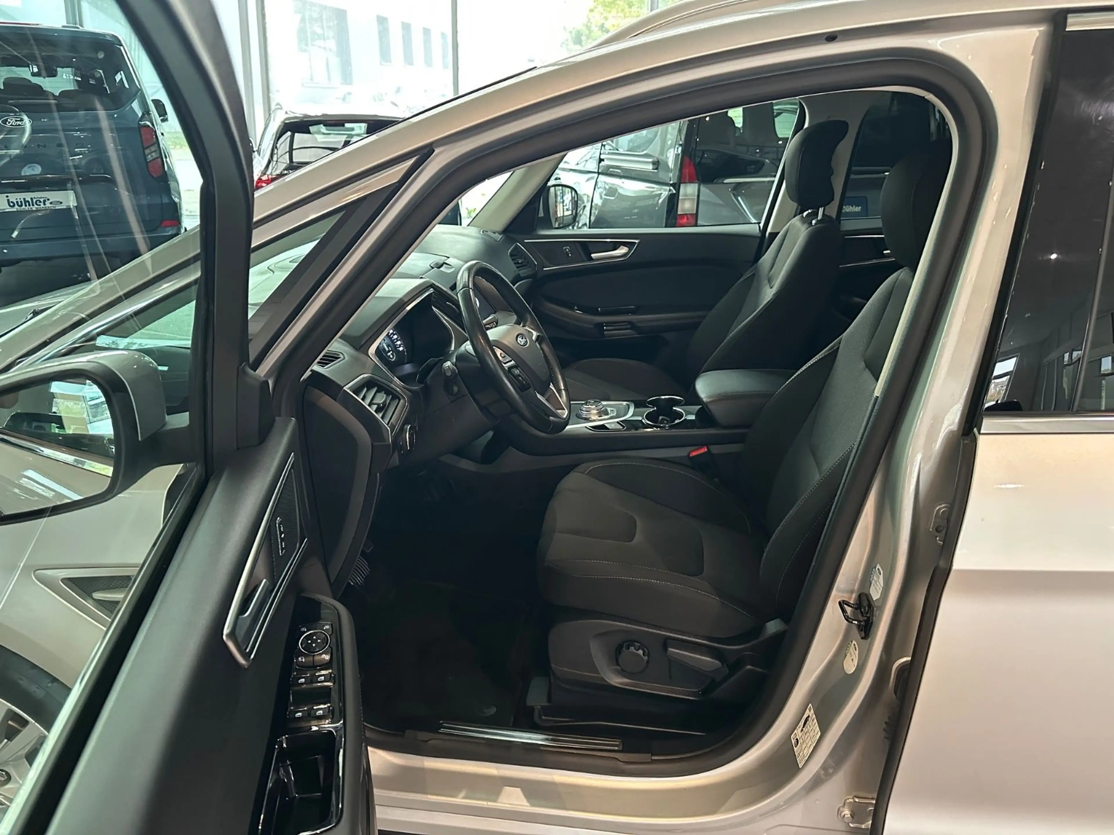 Ford S-Max S-MAX Titanium 2.0 #AUTOMATIK #KAMERA #NAVI #DAB — photo 13
