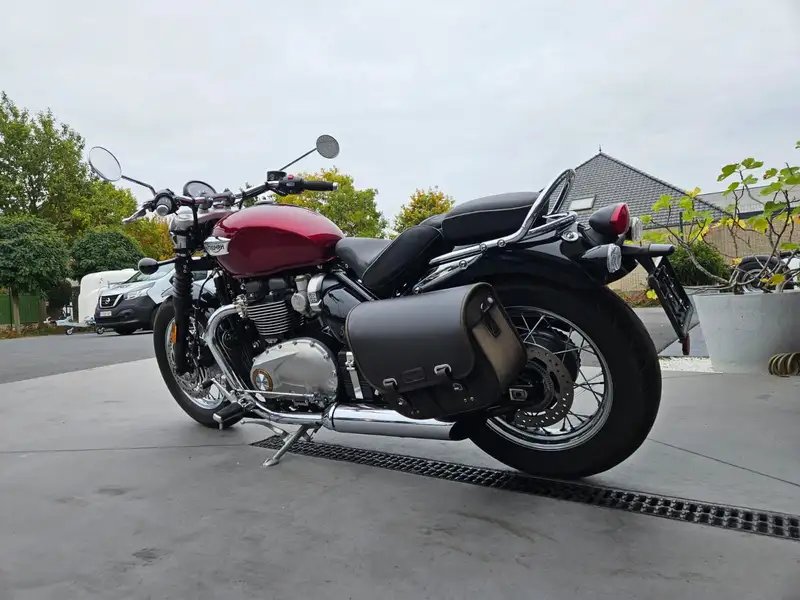 Triumph Speedmaster - foto 5