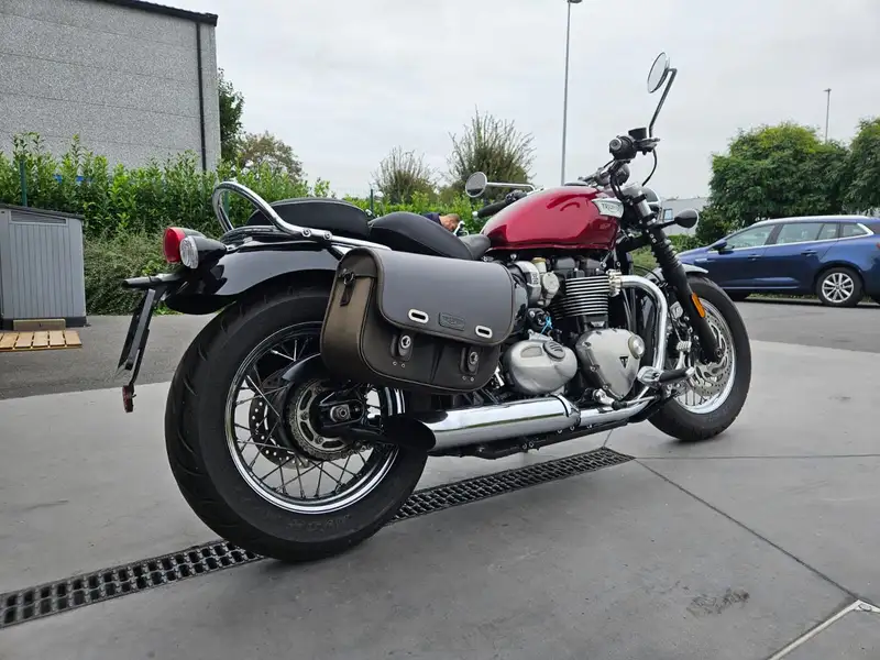 Triumph Speedmaster - foto 6