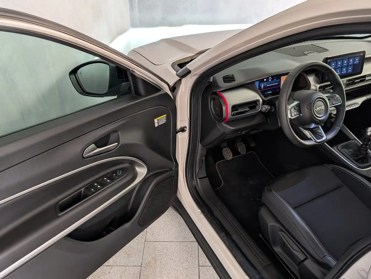 Jeep Avenger 1.2 TURBO 100CV SUMMIT 18