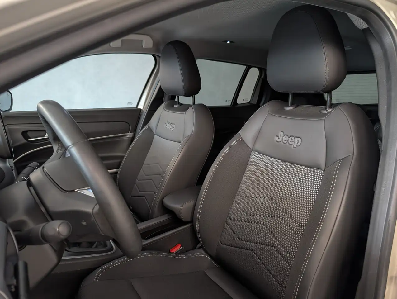 Jeep Avenger 1.2 TURBO 100CV SUMMIT 6