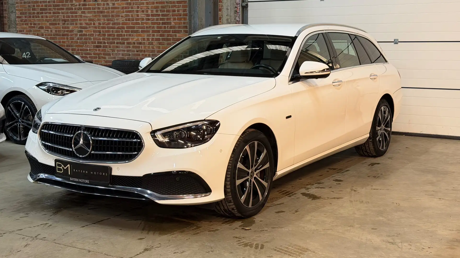 Mercedes-Benz E 300 e T Plug in Hybride Benzine Facelift Garantie 2021 Blanc - 1