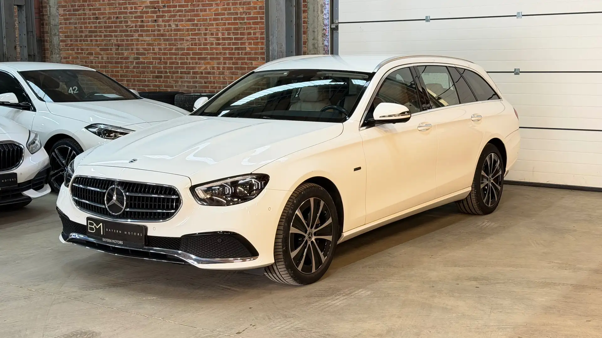 Mercedes-Benz E 300 e T Plug in Hybride Benzine Facelift Garantie 2021 Wit - 1