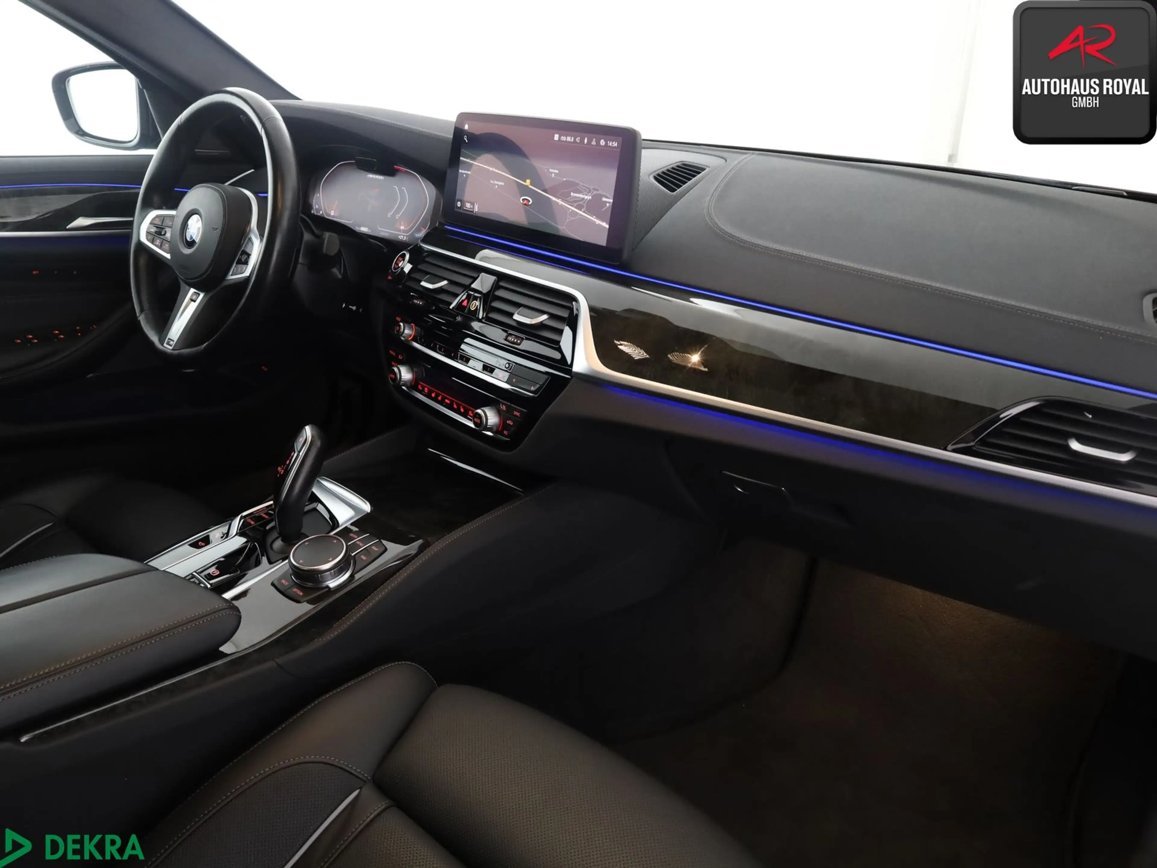 BMW M550 i xDrive LASER,HUD,SITZKLIMA,360GRAD,H/K,SH — photo 11