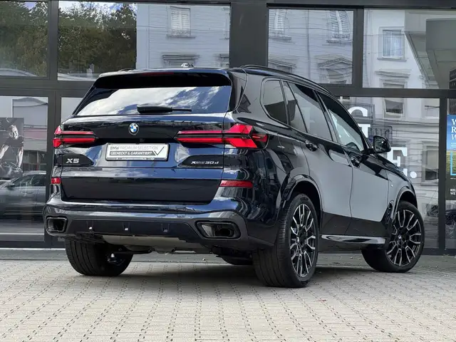 BMW X5 X5 view 2