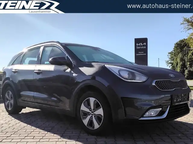 Kia Niro Silber 1,6 GDI Mildhybrid, mit AHK