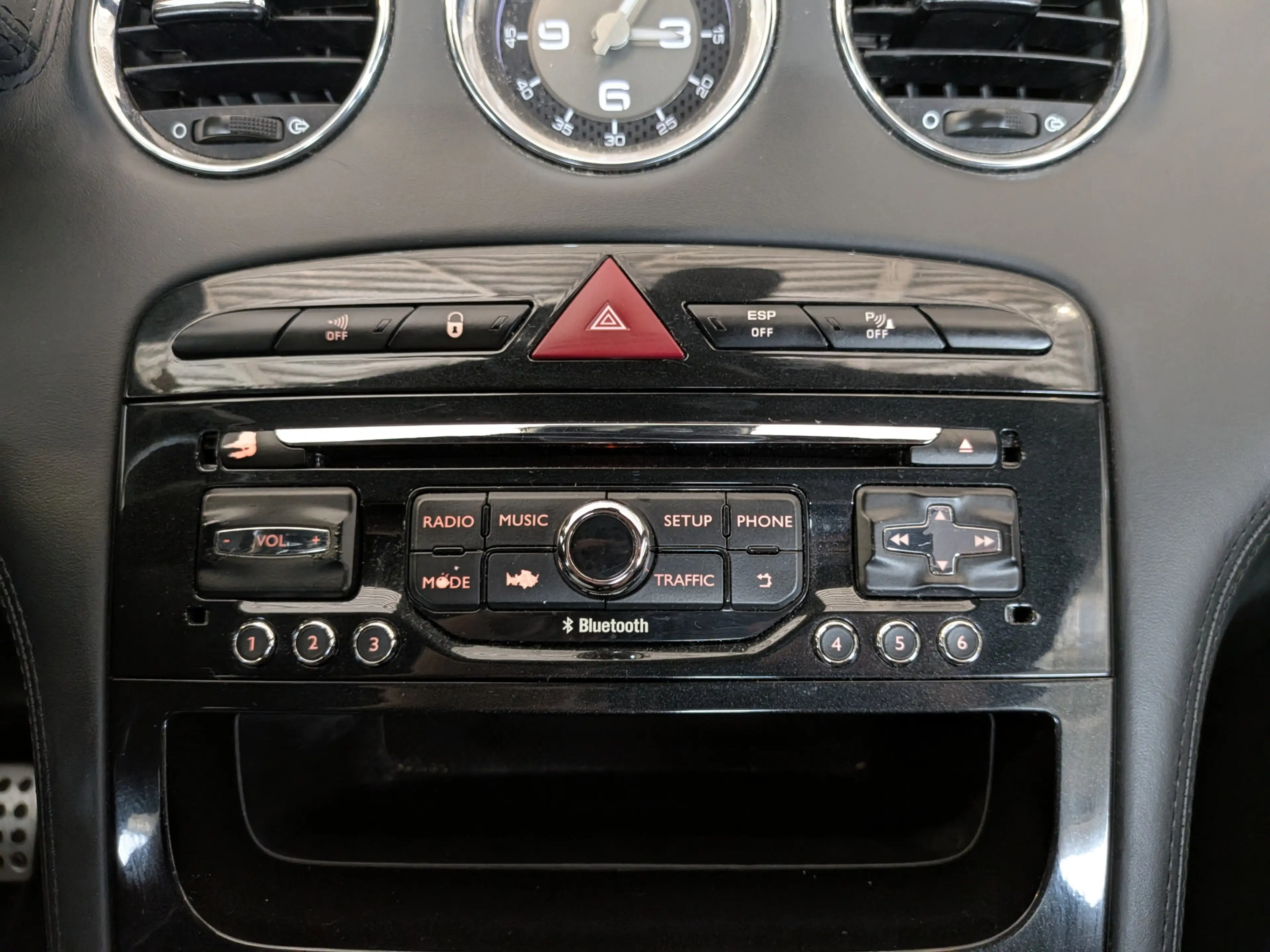 Peugeot RCZ 1.6 THP Airco, Cruise Control, Stuurbekrachtiging — photo 14